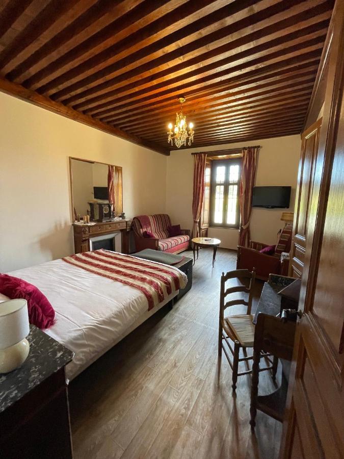 Manoir Du Grail Bed and Breakfast Devesset Eksteriør billede